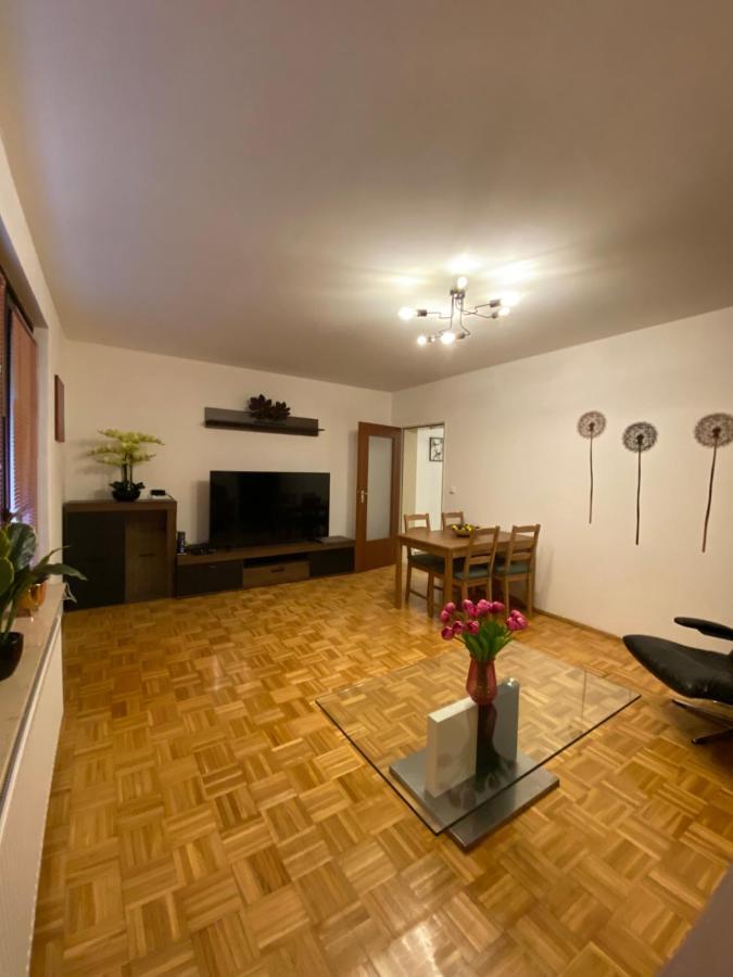 Apartment In Uninaehe Lübeck Eksteriør billede